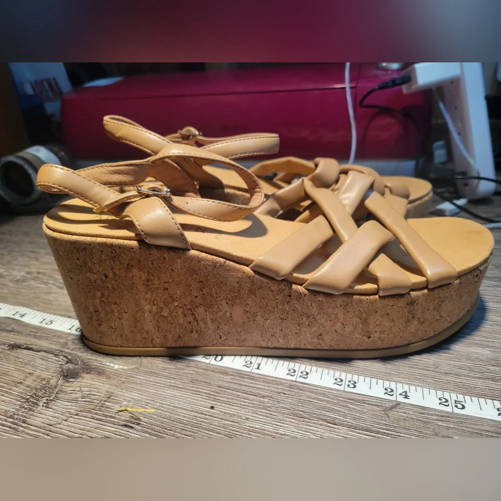 Anne Klein NEW‎ Women's Tan Wedge Sandals Size 10